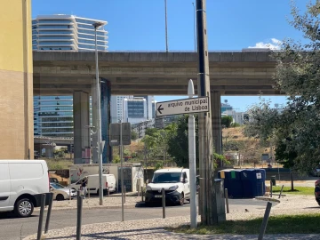 Moradia T2 para Venda em Campolide