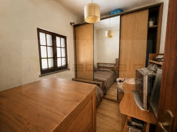 Moradia T2 para Venda em Campolide