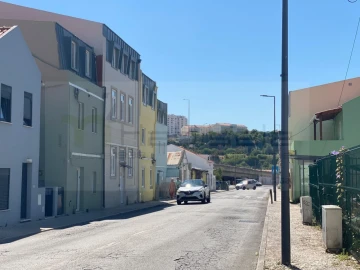 Moradia T2 para Venda em Campolide