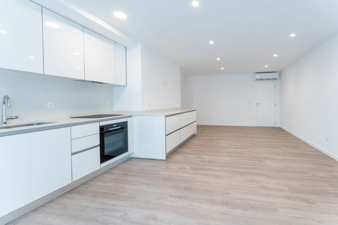 Apartamento T2 para Venda em Nazare Foto 6