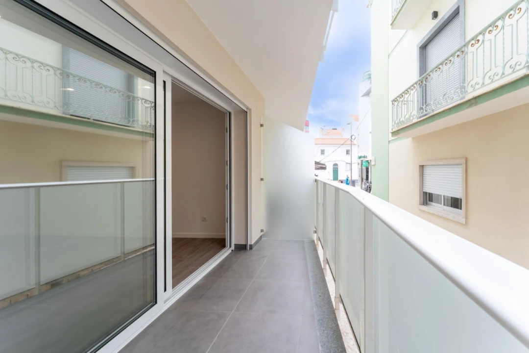 Apartamento T2 para Venda em Nazare Foto 14