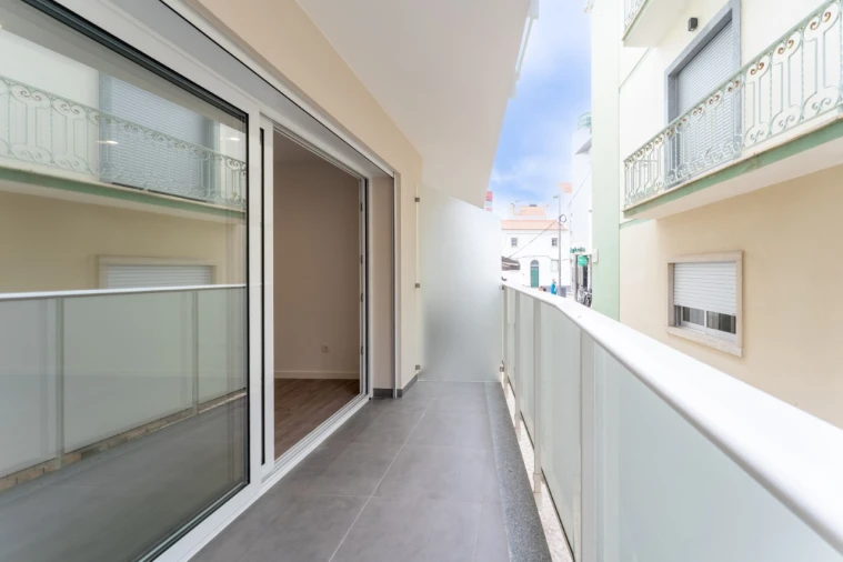 Apartamento T2 para Venda em Nazare Foto 14