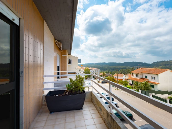Apartamento T3 para Venda em Tavarede Foto 6