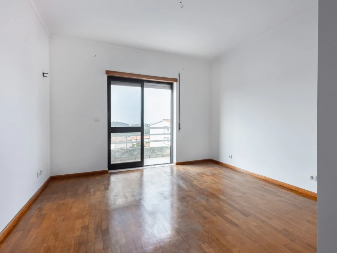 Apartamento T3 para Venda em Tavarede Foto 19