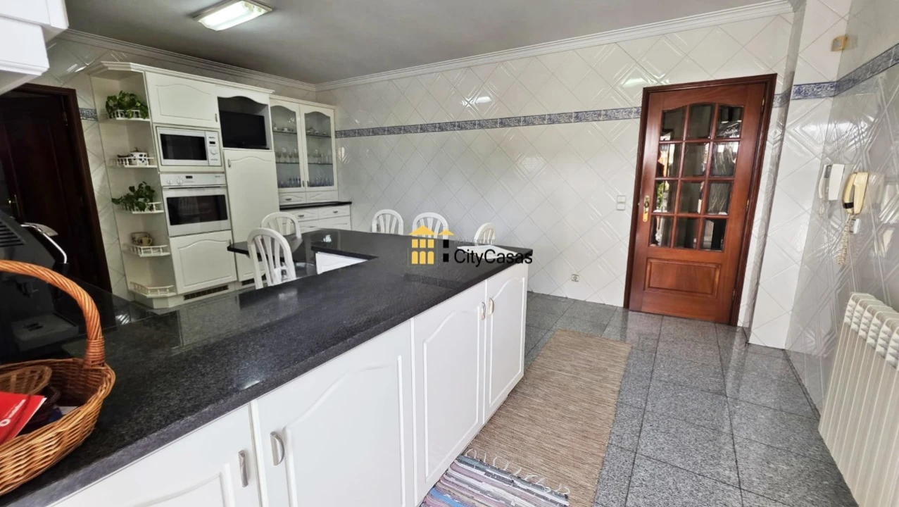 Moradia T3 para Venda em Serzedo e Perosinho Foto 6