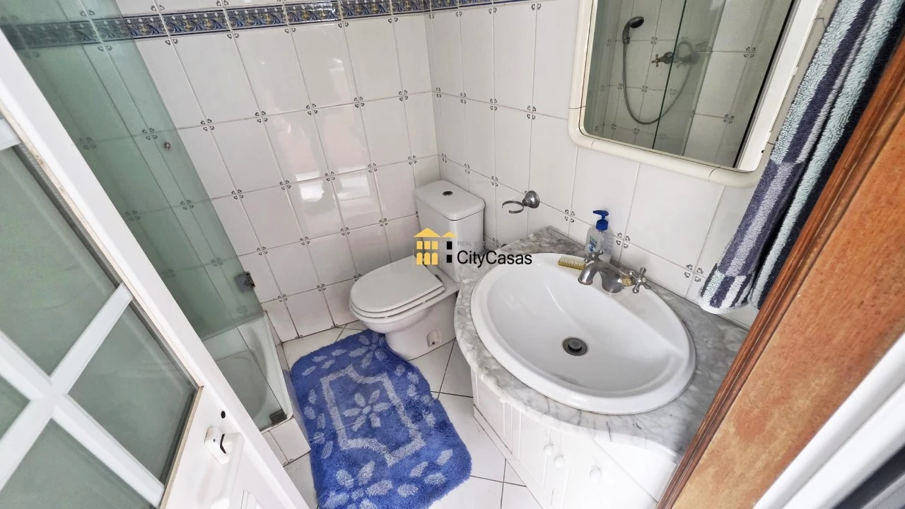 Moradia T3 para Venda em Serzedo e Perosinho Foto 16