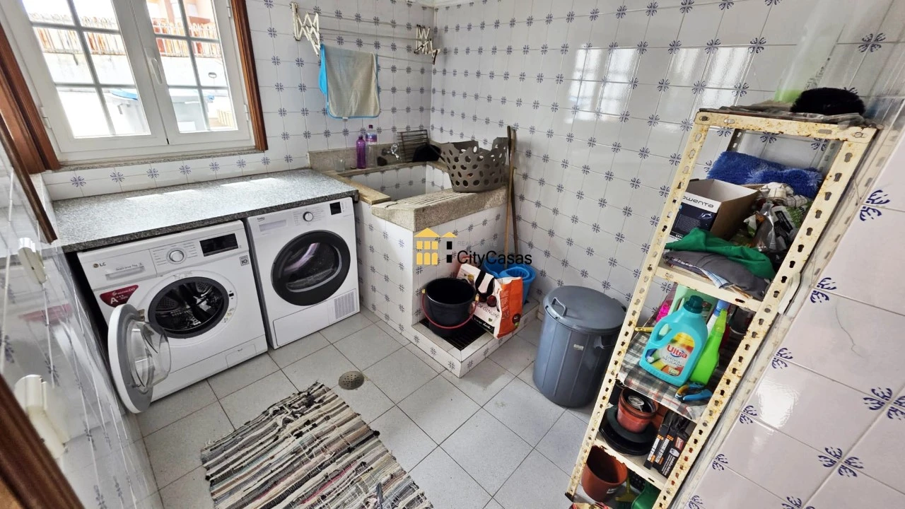 Moradia T3 para Venda em Serzedo e Perosinho Foto 31