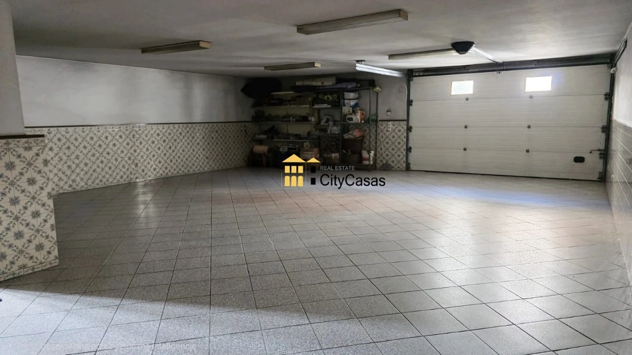 Moradia T4 para Venda em Serzedo e Perosinho Foto 42