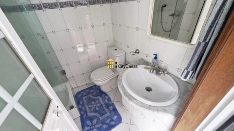 Moradia T4 para Venda em Serzedo e Perosinho