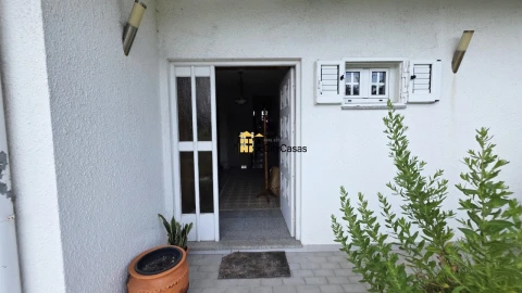 Moradia T4 para Venda em Serzedo e Perosinho