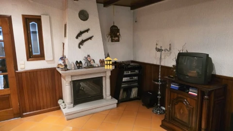 Moradia T4 para Venda em Serzedo e Perosinho