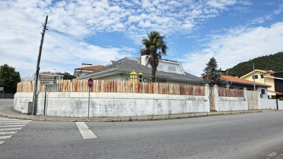 Moradia T4 para Venda em Serzedo e Perosinho Foto 45