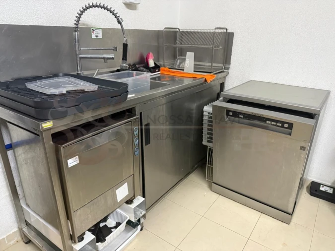 Negócio para Cedência de Quotas em Charneca de Caparica e Sobreda Foto 21
