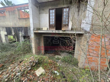 Prédio para Venda em Belazaima do Chão, Castanheira do Vouga e Agadão