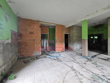 Prédio para Venda em Belazaima do Chão, Castanheira do Vouga e Agadão