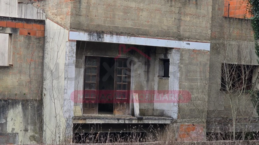 Prédio para Venda em Belazaima do Chão, Castanheira do Vouga e Agadão