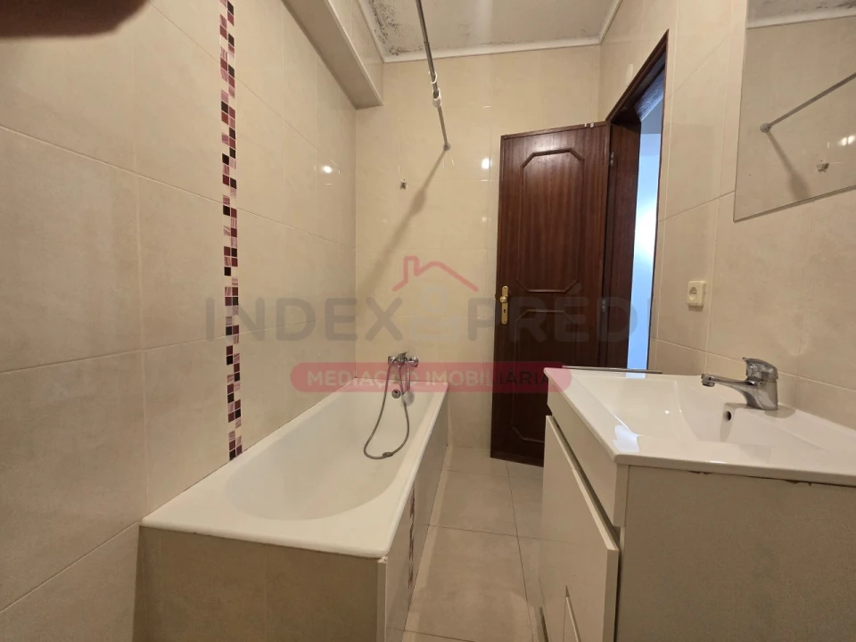 Apartamento T3 para Venda em Gafanha da Nazaré Foto 3