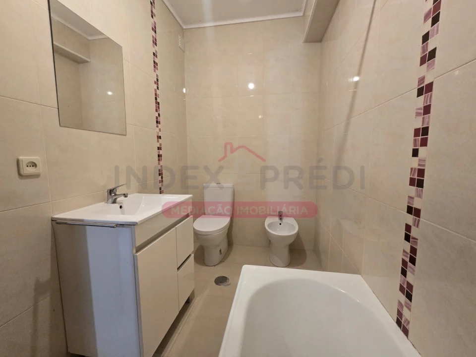 Apartamento T3 para Venda em Gafanha da Nazaré Foto 22