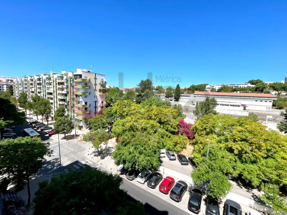 Apartamento T2 para Venda em Almada, Cova da Piedade, Pragal e Cacilhas Foto 2