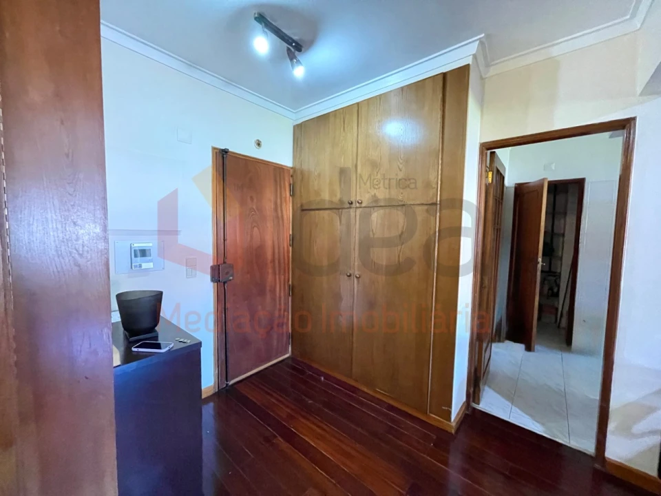 Apartamento T2 para Venda em Almada, Cova da Piedade, Pragal e Cacilhas Foto 19