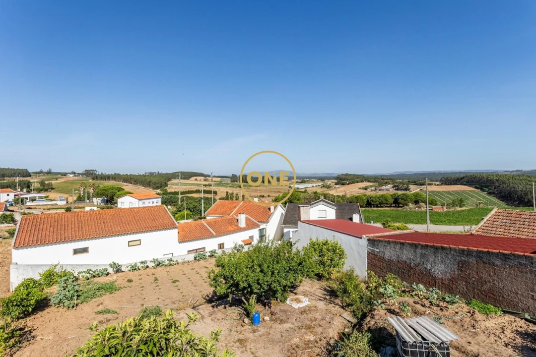 Moradia T4 para Venda em Moita dos Ferreiros Foto 1