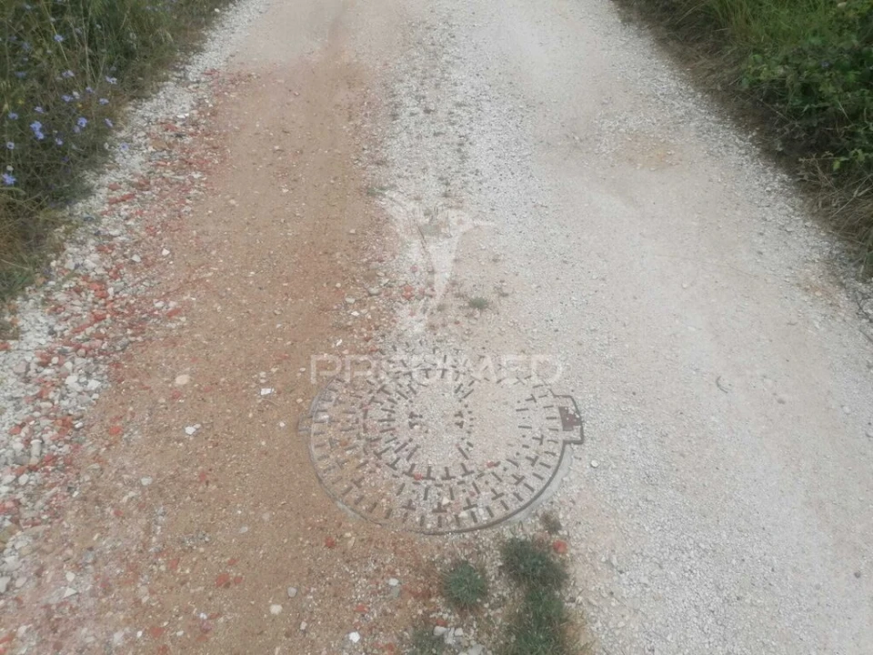 Terreno para Venda em Santo Quintino Foto 12