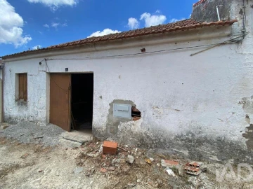 Moradia para Venda em Campelos e Outeiro da Cabeça
