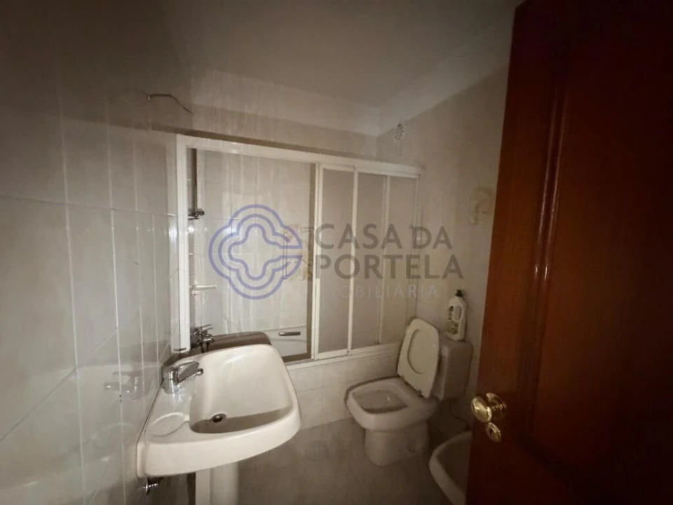 Apartamento T3 para Arrendamento em Gondomar (São Cosme), Valbom e Jovim Foto 20