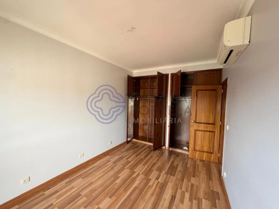 Apartamento T3 para Arrendamento em Gondomar (São Cosme), Valbom e Jovim Foto 22