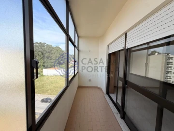 Apartamento T3 para Arrendamento em Gondomar (São Cosme), Valbom e Jovim