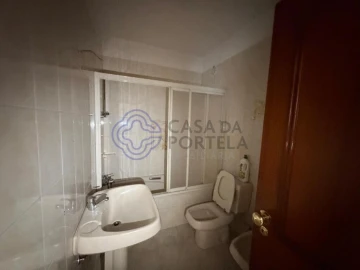 Apartamento T3 para Arrendamento em Gondomar (São Cosme), Valbom e Jovim
