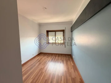Apartamento T3 para Arrendamento em Gondomar (São Cosme), Valbom e Jovim
