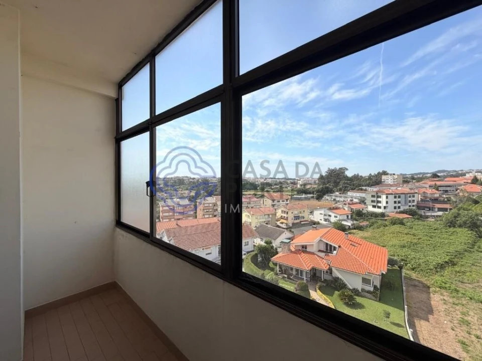 Apartamento T3 para Arrendamento em Gondomar (São Cosme), Valbom e Jovim Foto 10