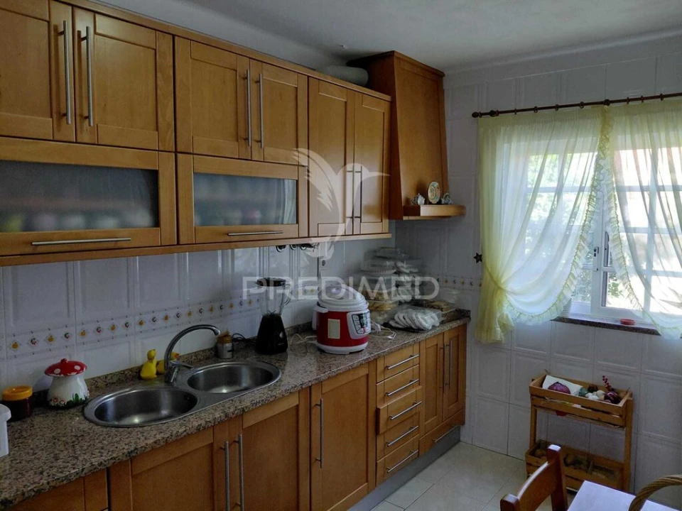 Moradia T5 para Venda em Alvalade Foto 5