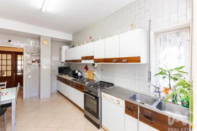 Moradia T5 para Venda em Perafita, Lavra e Santa Cruz do Bispo