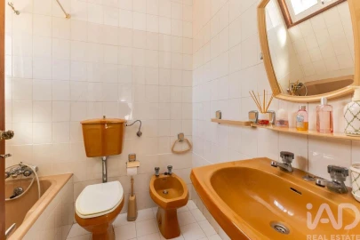 Moradia T5 para Venda em Perafita, Lavra e Santa Cruz do Bispo
