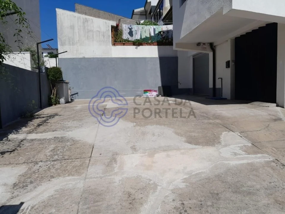 Moradia T3 para Venda em Cidade da Maia Foto 42