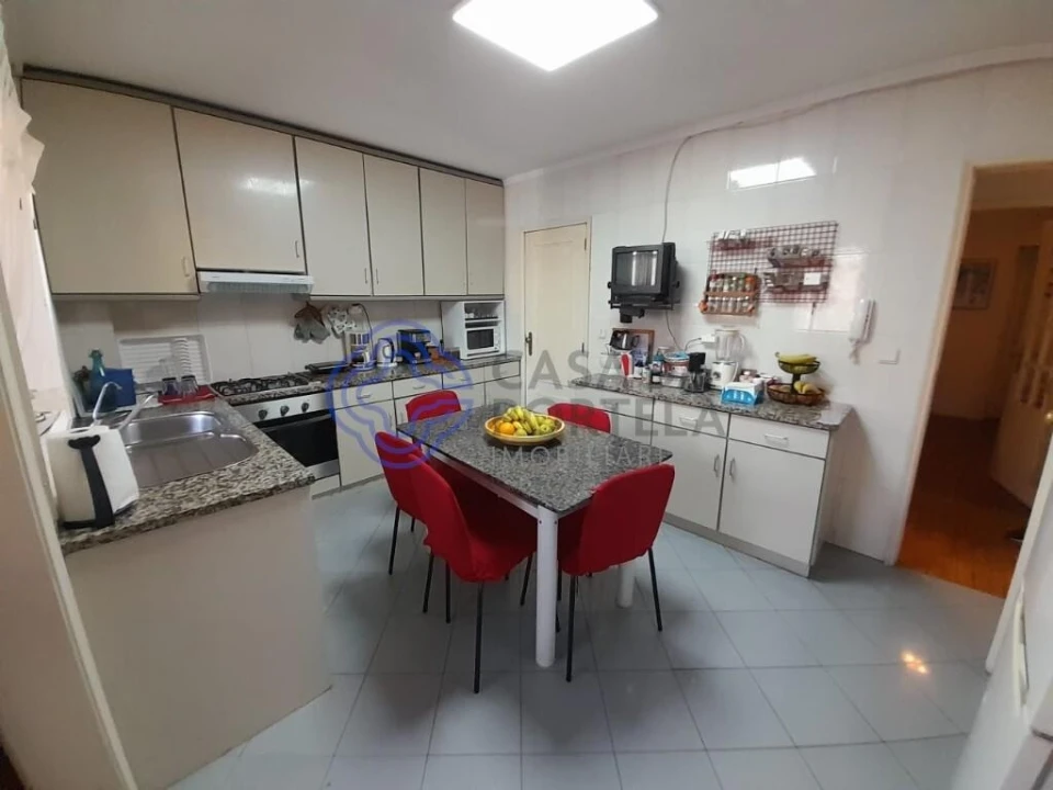 Moradia T3 para Venda em Cidade da Maia Foto 14