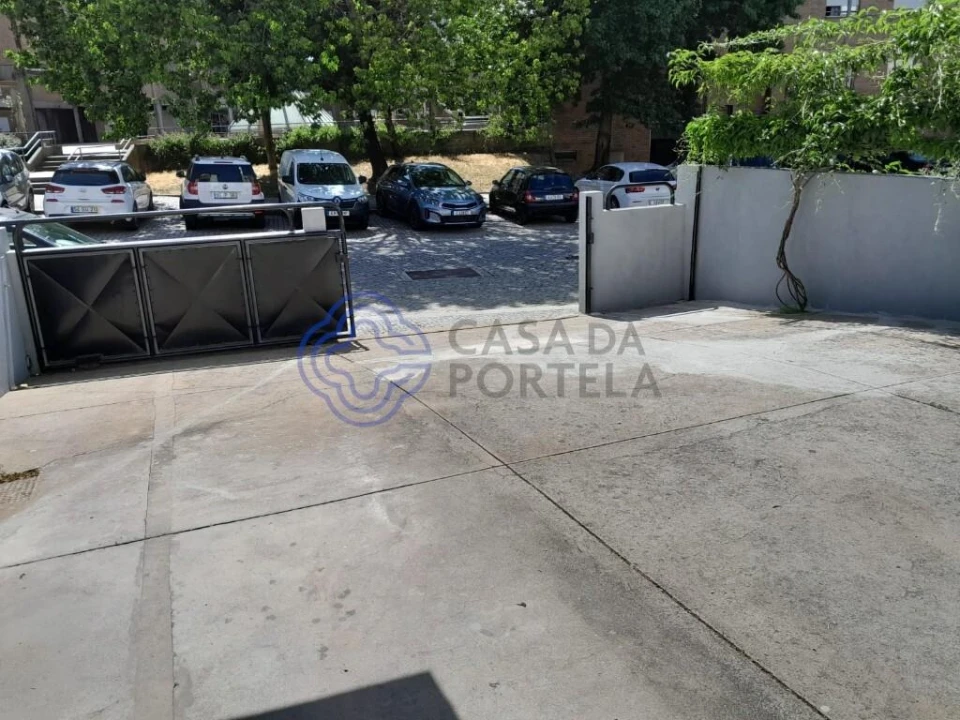 Moradia T3 para Venda em Cidade da Maia Foto 41