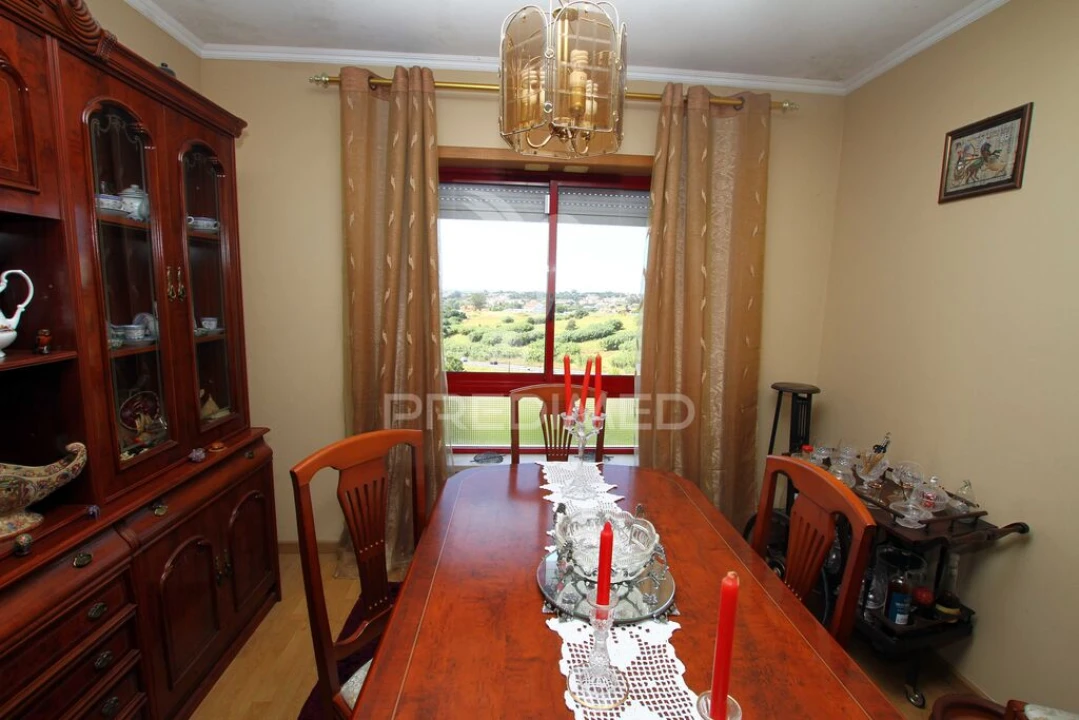 Apartamento T2 para Venda em Caparica e Trafaria Foto 1