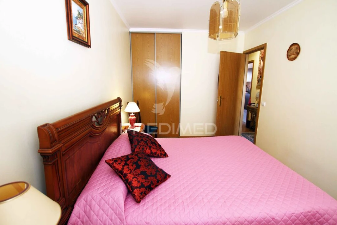 Apartamento T2 para Venda em Caparica e Trafaria Foto 6