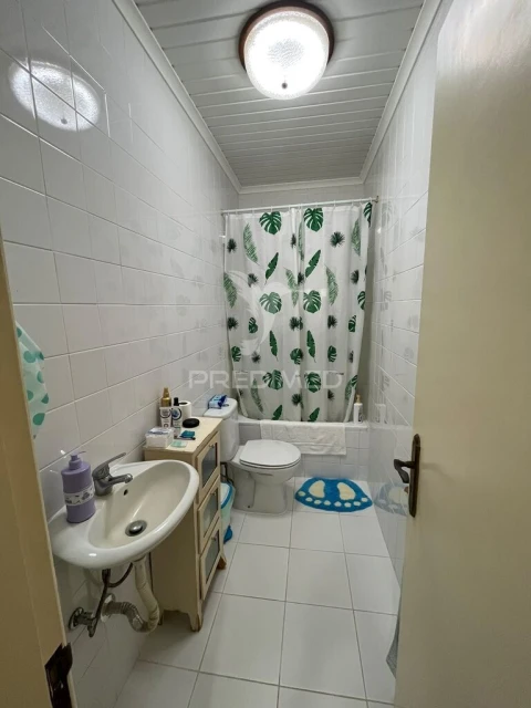 Moradia T2 para Venda em Praia da Vitoria (Santa Cruz)