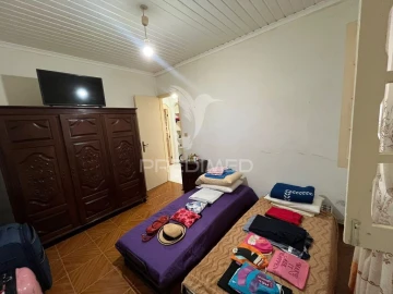 Moradia T2 para Venda em Praia da Vitoria (Santa Cruz)