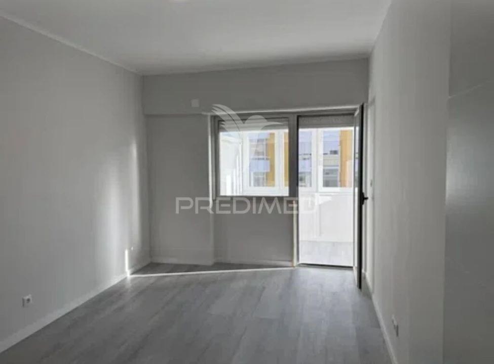 Apartamento T2 para Venda em Oeiras e São Julião da Barra, Paço de Arcos e Caxias Foto 11