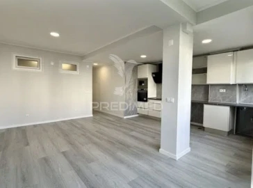 Apartamento T2 para Venda em Oeiras e São Julião da Barra, Paço de Arcos e Caxias