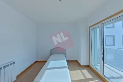 Apartamento T2 para Arrendamento em Benfica