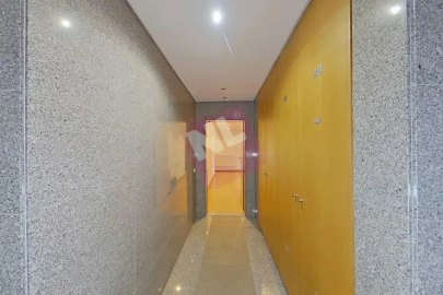 Apartamento T2 para Arrendamento em Benfica