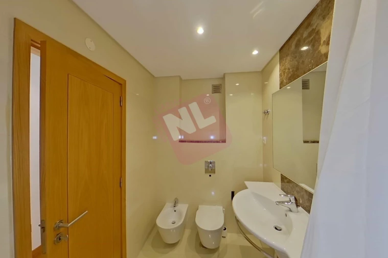 Apartamento T2 para Arrendamento em Benfica Foto 18