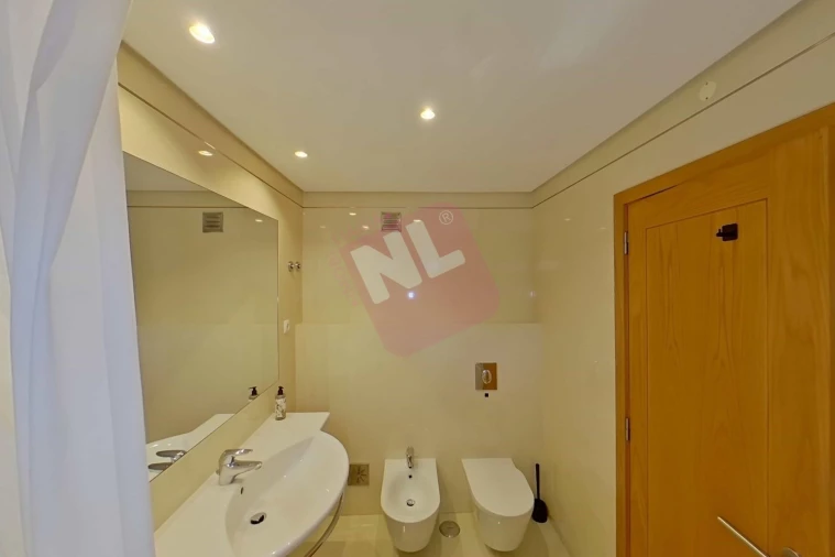 Apartamento T2 para Arrendamento em Benfica Foto 29