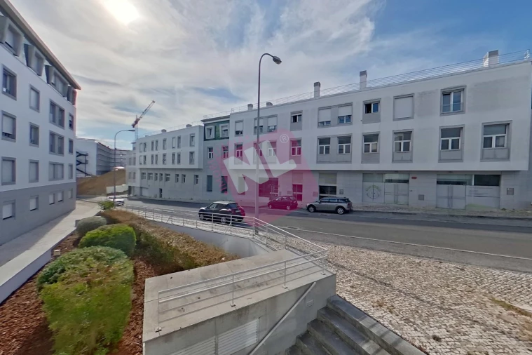 Apartamento T2 para Arrendamento em Benfica Foto 37